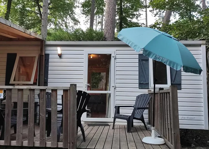 Parque de Campismo Tiny Sweet Saint-Chéron